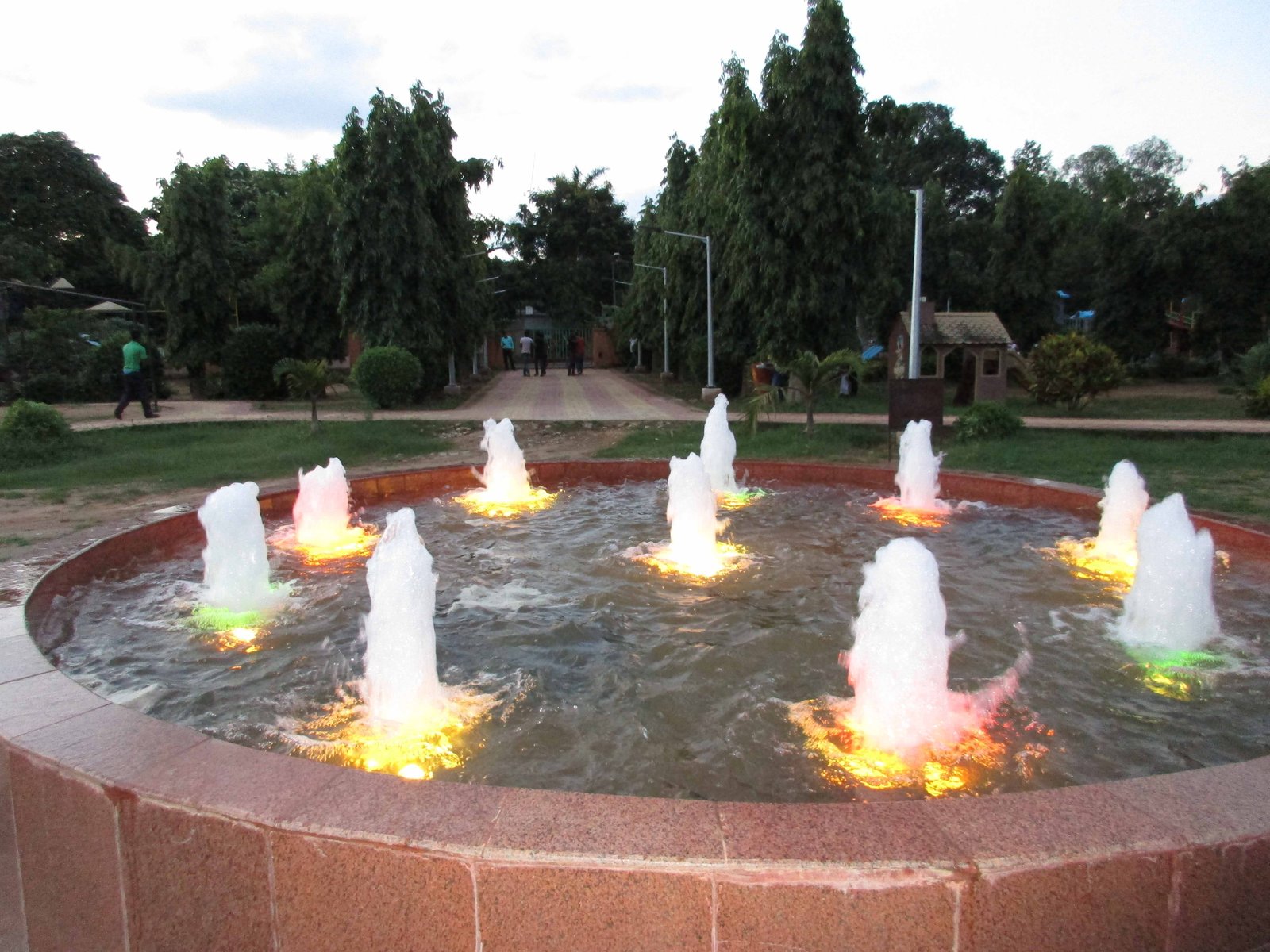 MUSICAL FOUNTAIN